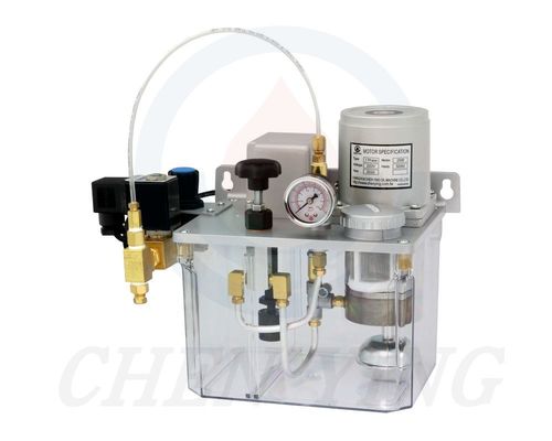CEN24 橫式油霧式電動(dòng)注油機(jī)-PLC